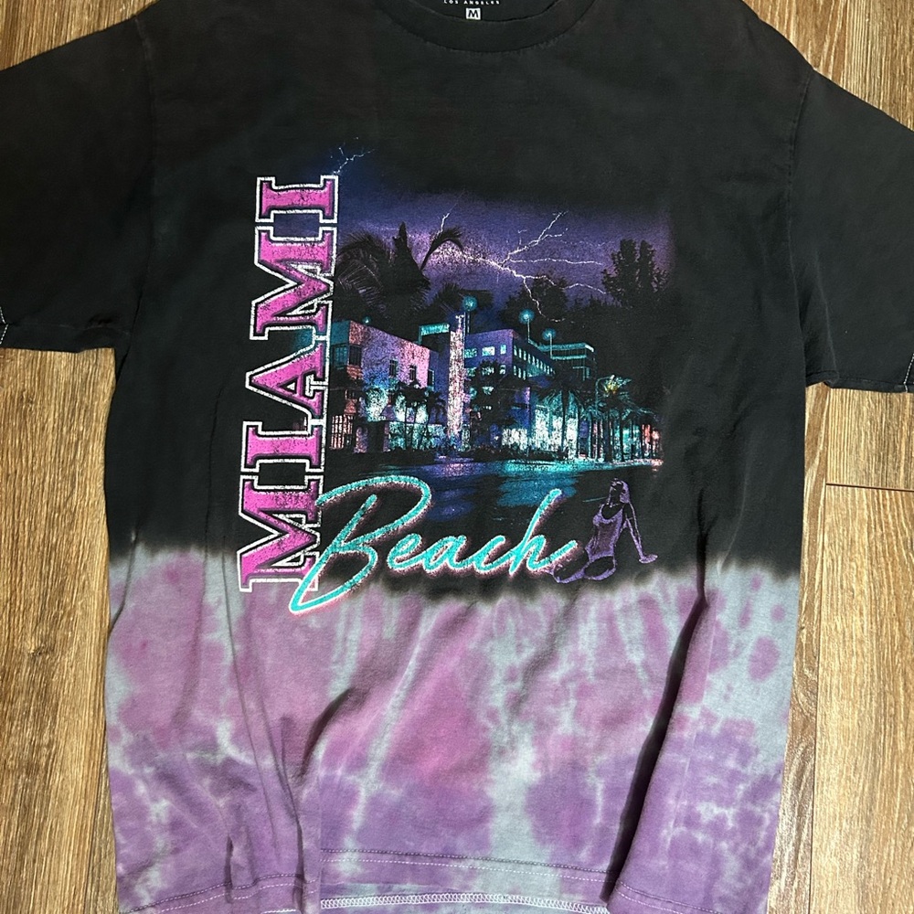 PacSun Miami Beach Graphic T-Shirt - Picture 3 of 5